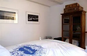 ***  The Blue Sheep Bed & Breakfast Amsterdam Hollanda